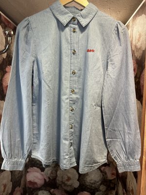 Chemise bleu clair