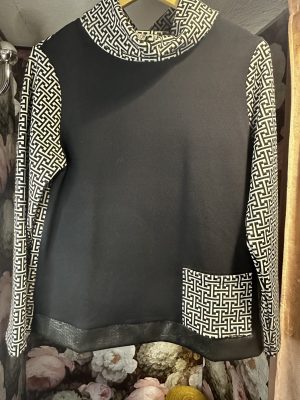 Pull à col roulé à motifs