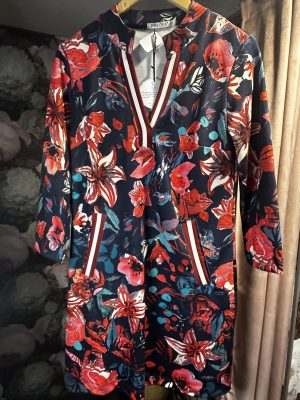 Robe à motifs fleuris