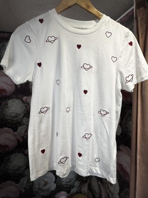 T-shirt blanc motif coeur